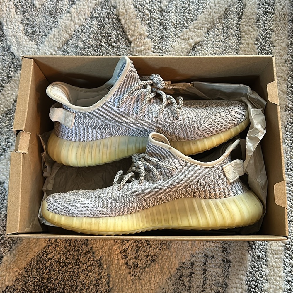 Yeezy Boost 350 V2